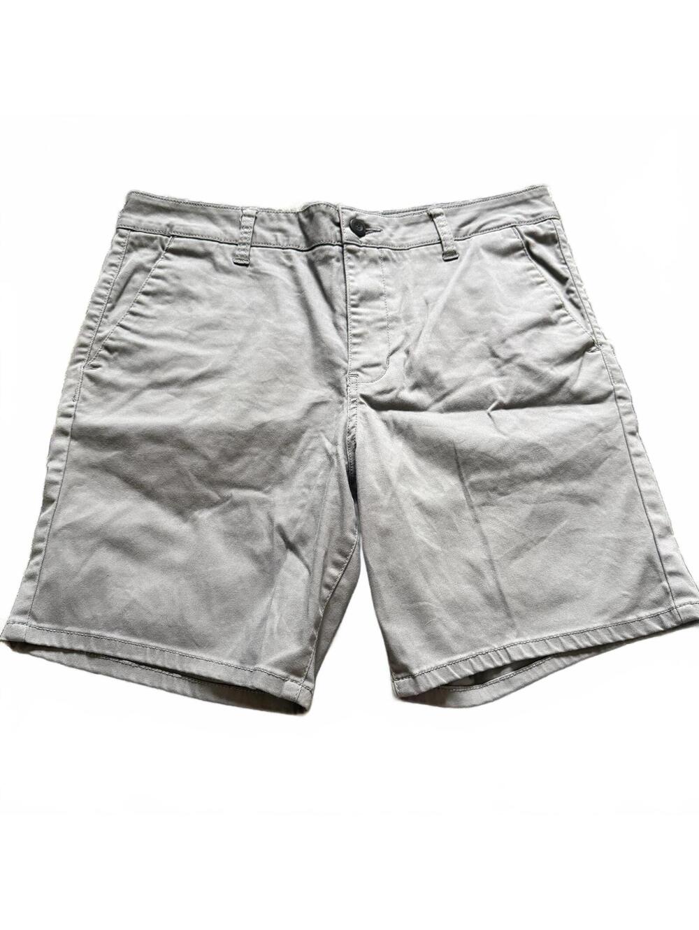 Gray RSQ Chino Shorts Size 33